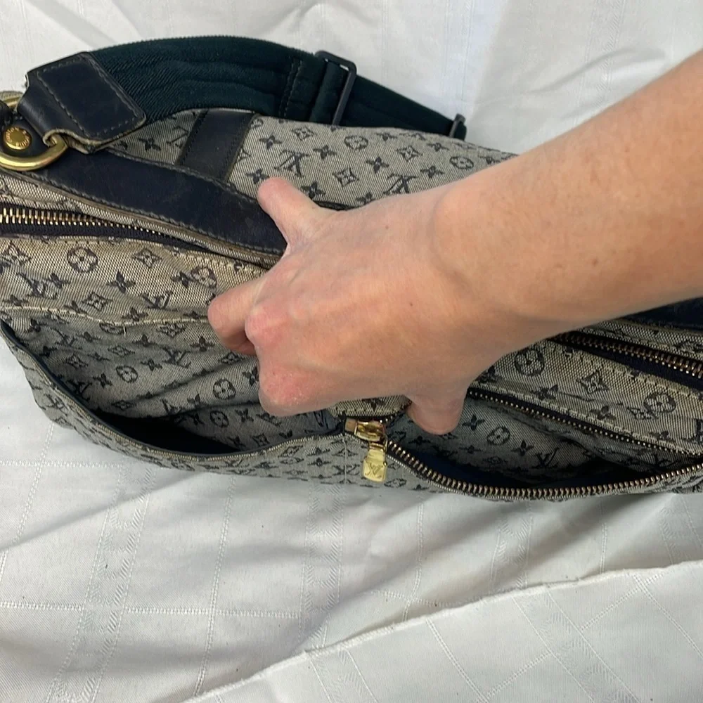 Louis Vuitton Monogram Mini Lin Sac a Langer Diaper Messenger Bag Denim Gray